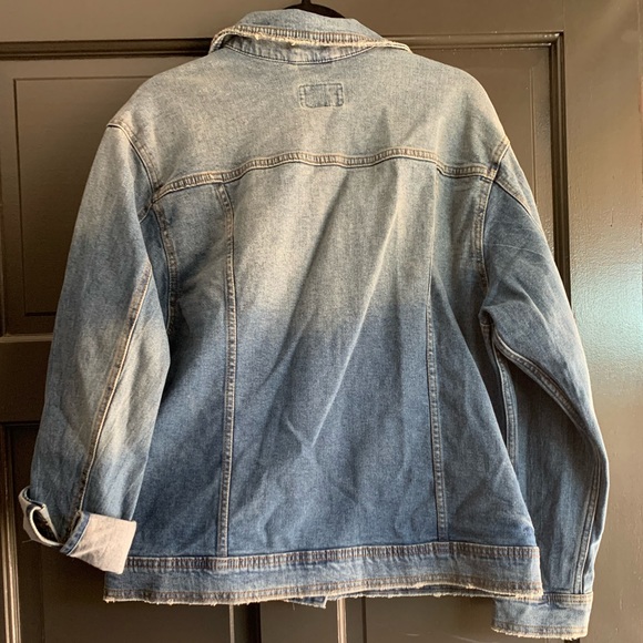 Women's Denim Jacket | Universal Thread | Large -NWT - Picture 5 of 6